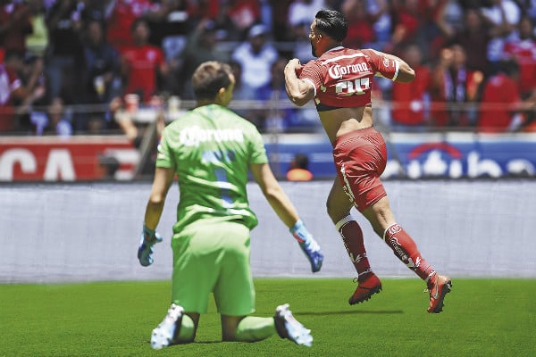 En estos momentos, la victoria para los Diablos llegó como oxígeno puro, pues mantiene vivas sus esperanzas de conseguir un boleto a la Fiesta Grande.