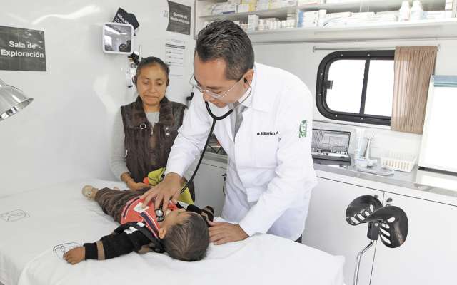 ATENCIÓN. El IMSS ofrece ayuda a menores. Foto: Especial