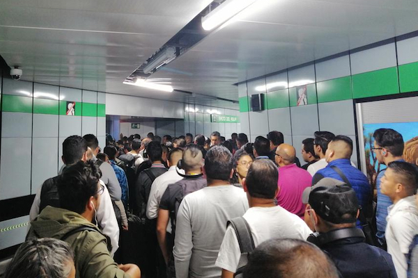 En promedio, el intervalo entre trenes es de entre tres y cuatro minutos, indicó el Metro. Foto: Twitter