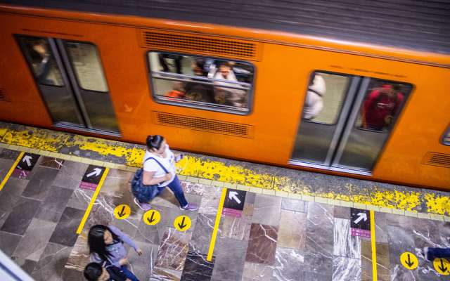El jueves, viernes y domingo el Metro operará con horario de día festivo. Foto: Cuartoscuro