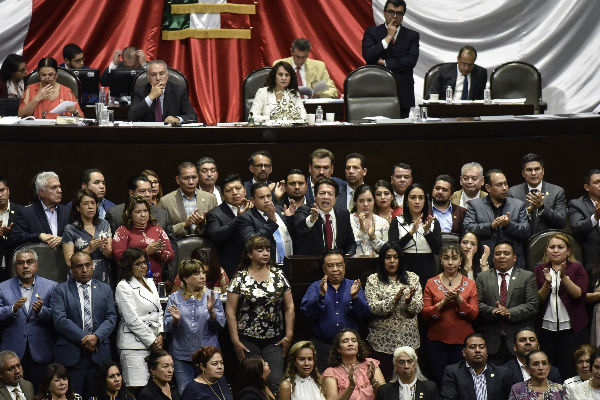Ocho diputados de Morena votaron en contra de la Reforma Educativa.
Foto: Cuartoscuro