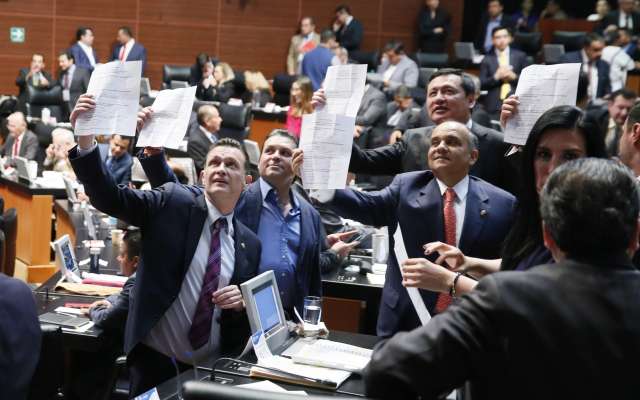 En el Senado se votaron las 4 ternas enviadas por el Ejecutivo Federal para ocupar a los miembros de la Comisión Reguladora Energética. FOTO: CUARTOSCURO