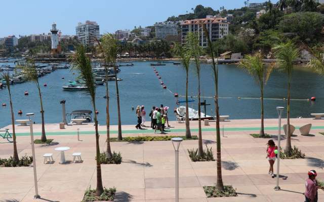 En las obras integrales de las playas Manzanillo y Honda, así como el rescate de la imagen de este barrio y el paseo, se invirtieron 80 millones de pesos