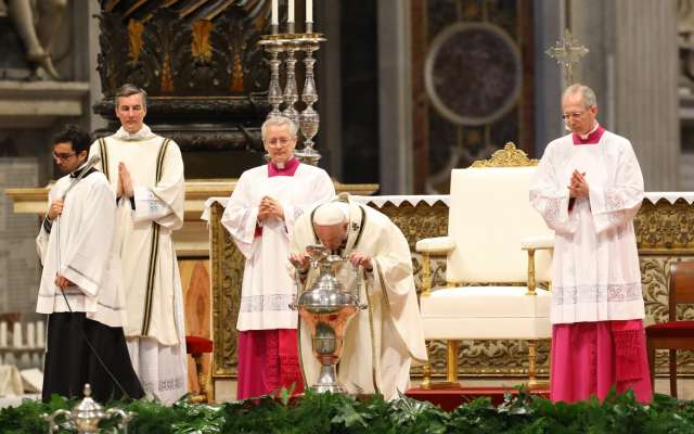 El Papa Francisco acudirá la tarde de este Jueves Santo al penal de Velletri; ahí lavará los pies a los reclusos. Foto: Pablo Esparza