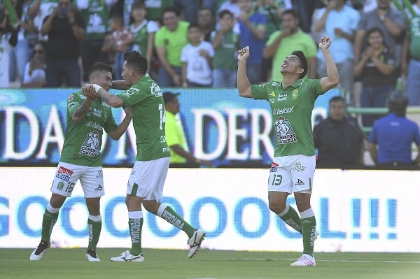 Ángel Mena está muy cerca de ser el campeón de goleo del torneo. FOTO: MEXSPORTS