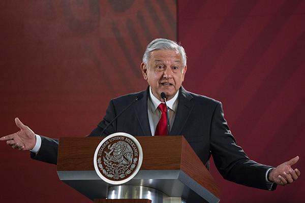 También señaló que de aprobarse, se creará un padrón y el comercio que no quiera integrarse a este padrón será inspeccionado. FOTO: CUARTOSCURO