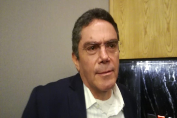 Núñez Armas trabaja como coordinador de asesores del alcalde de Tlalnepantla. Foto: Leticia Ríos