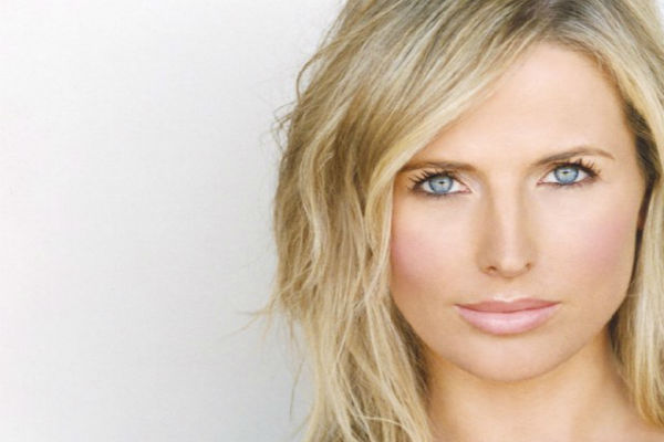 Este día se confirmó que Stefanie Sherk, esposa del actor mexicano, murió por suicidio
Foto: Twitter Stefanie Sherk