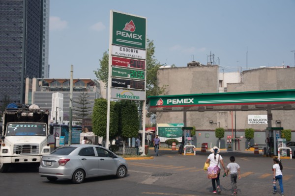 De acuerdo con una publicación del Diario Oficial de la Federación (DOF), el estímulo fiscal de la gasolina Magna será de 1.77 pesos por litro. Foto: Cuarto Oscuro