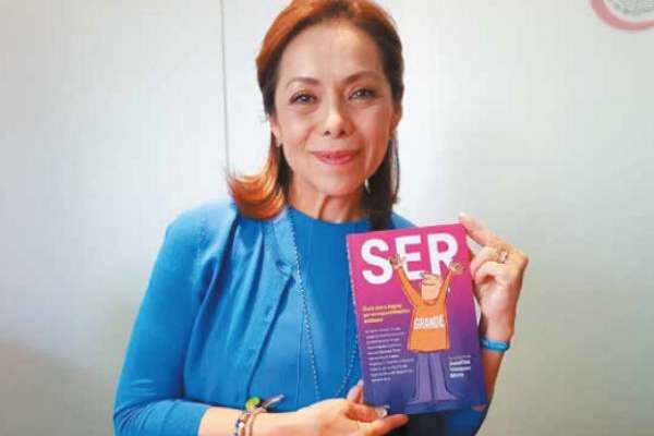 ALERTA. Josefina Vázquez Mota detalla que se deben tomar acciones para un futuro sano. Foto: RICARDO ORTIZ