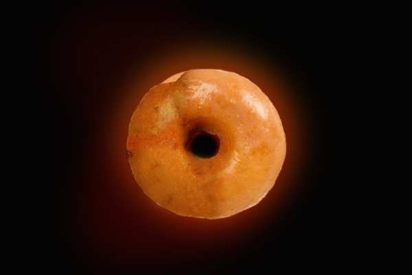 Desde una dona al Ojo de Sauron, son los comparativos de la imagen histórica. Foto: Twitter