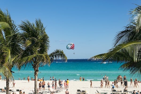 Las playas son los destinos favoritos de los vacacionistas durante Semana Santa. Foto: Pixabay