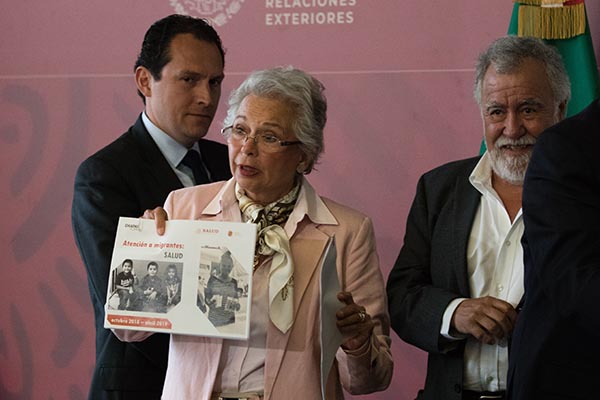 Los soldados que fueron acusados por el presidente Donald Trump de apuntar a agentes fronterizos pensaron que estaban en territorio mexicano, informó la secretaria de Gobernación, Olga Sánchez Cordero. FOTO: CUARTOSCURO