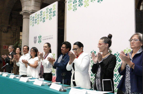Este primer acuerdo fue firmado por 21 representantes de núcleos ejidales. Foto: @Claudiashein