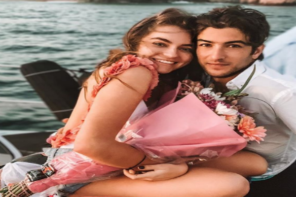 Los actores vacacionan en Los Cabos y disfrutan de su romance.
Foto Instagram @juanpgil