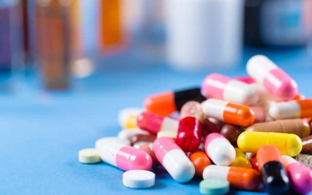 En su página de internet, la OMS expone que la lista de medicamentos precalificados no constituye un respaldo del organismo ni una garantía de idoneidad para el uso en un producto farmacéutico, ni eficacia para el tratamiento. Foto: Especial