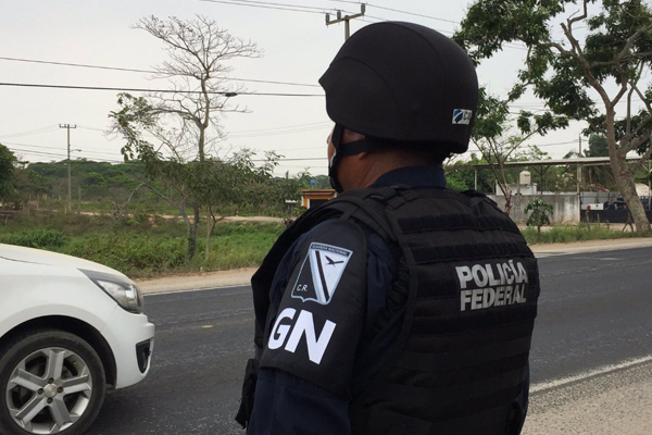 ENFRENTAMIENTO ENTRE CIVILES Y POLICIAS