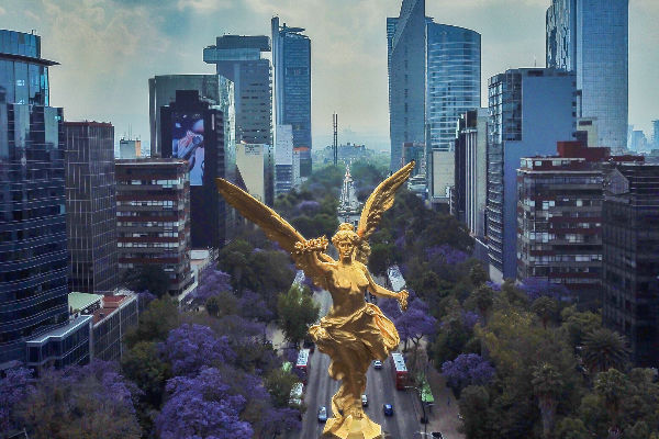 La capital mexicana, se considera ideal para los viajeros modernos que buscan deleitarse con paisajes lujosos.
FOTO: CUARTOSCURO