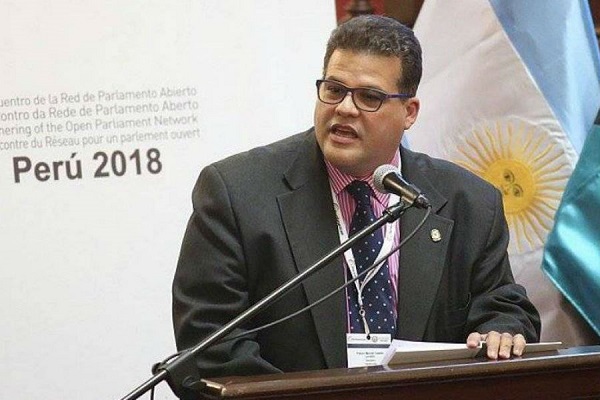 El Gobierno de México anunció este martes que recibió en su residencia en Caracas al diputado de la Asamblea Nacional (Parlamento) de Venezuela, Franco Manuel Casella Lovaton, con el objeto de brindarle resguardo y protección. Foto: Especial