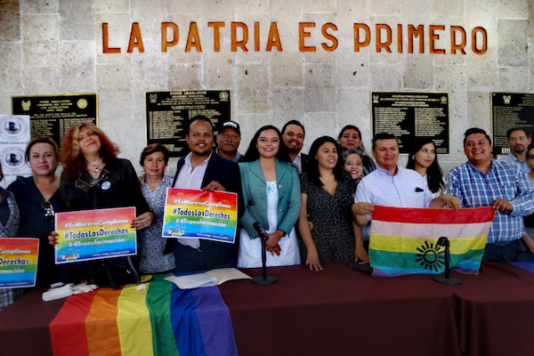 Congreso de Hidalgo aprueba matrimonio igualitario