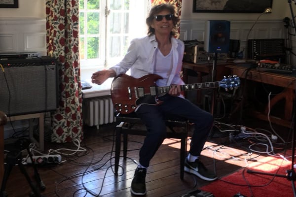 El pasado 4 de abril, el cantante fue sometido a una operación del corazón. Foto: @MickJagger