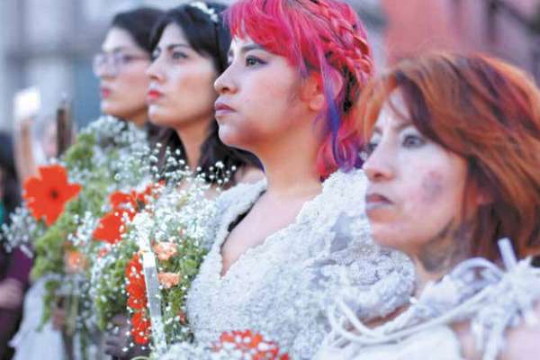 El maltrato a
la mujer deriva en ocasiones en
feminicidios. Foto: Especial