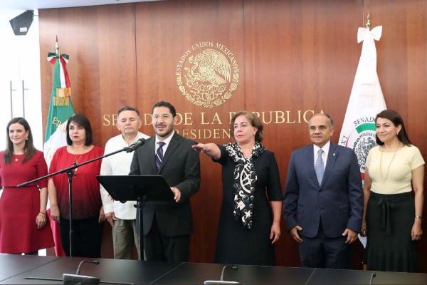 Mercedes del Carmen Guillén Vicente tomó la protesta como senadora de la República
