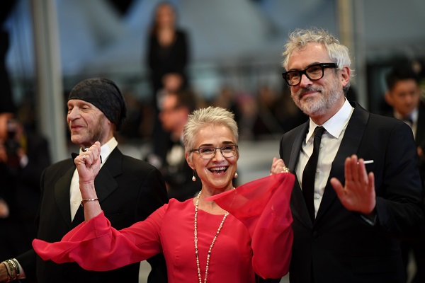 CLÁSICOS. Leon Vitali, Katharina Kubrick y
Alfonso Cuarón durante la presentación ayer. Foto: AFP