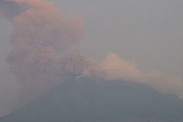 popocatepetl_exhalacion_18_mayo