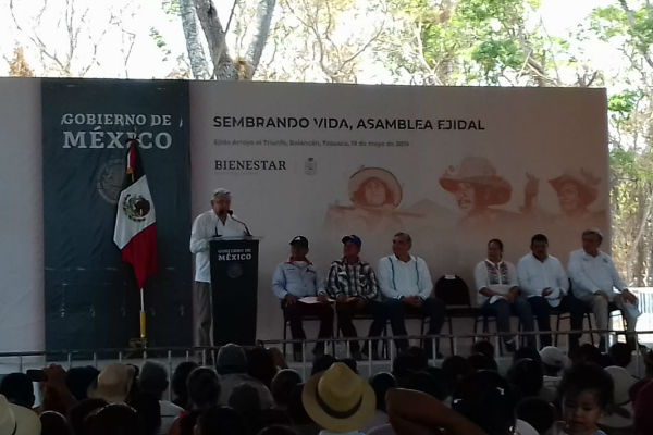 AMLO estuvo en el Ejido Arroyo el Triunfo en Balancán, Tabasco