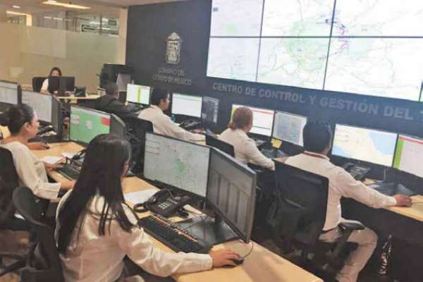 Desde el Centro de Monitoreo en Tlalnepantla, buscan detectar delitos. Foto: ESPECIAL