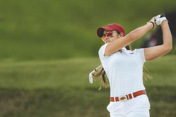 María Fassi jugará hoy con la Universidad de Arkansas por el título nacional por equipos en la ronda de cuartos de final. FOTO: ESPECIAL