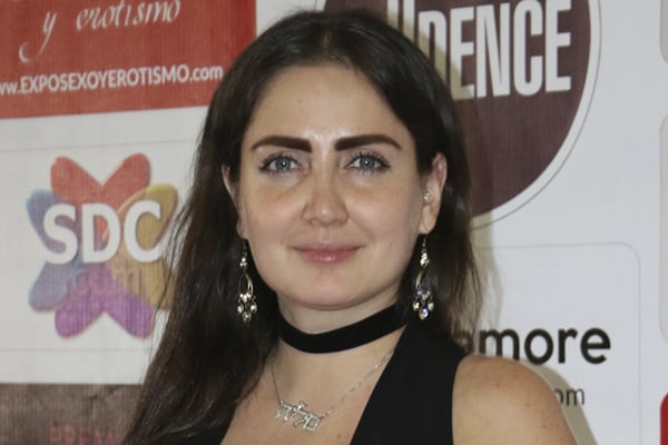 Celia Lora