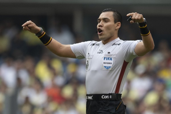 Ortiz Nava será el encargado de aplicar el reglamento del duelo que se llevará a cabo este jueves a partir de las 20:45. Foto: Mexsport
