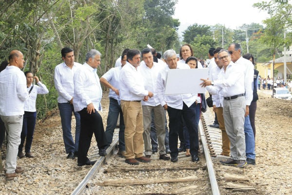 El derecho de vía ha limitado la construcción de varias obras, entre ellas el Tren México-Toluca. Foto: CUARTOSCURO