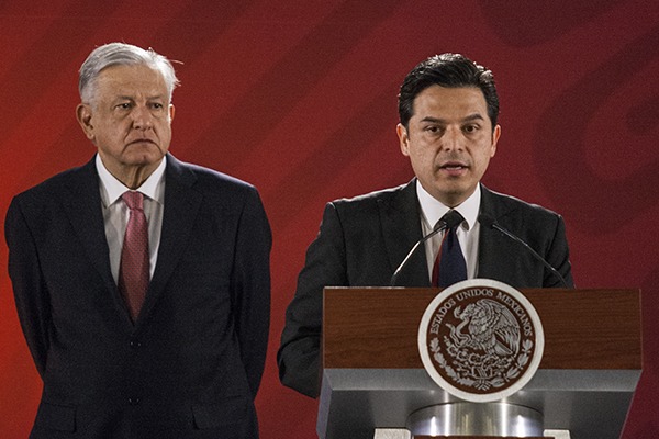López Obrador y Robledo. Foto: Cuartoscuro