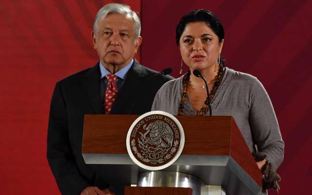 Alejandra Frausto afirmó que no existen asesorías, ni gastos superfluos y los ahorros se destinan a actividades sustantivas, sin embargo, no especificó cuáles son. Foto: Especial
