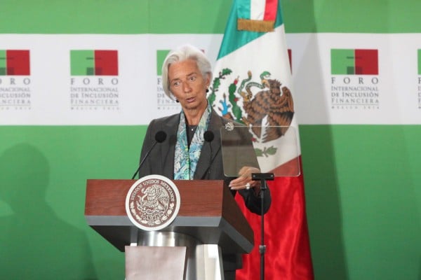 FMI AMLO