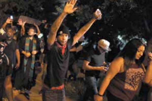 Las autoridades quieren bajar el crimen de la noche. FOTO: ESPECIAL