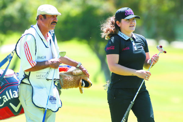 Paola Pavón fue la primera mujer en jugar un torneo varonil en México. Foto: Eduardo Sánchez