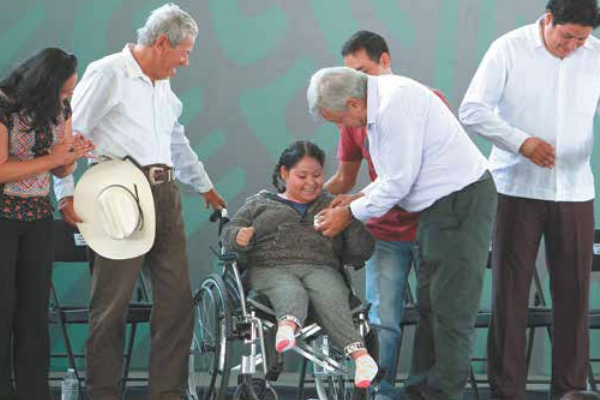 El Presidente impulsó los Programas Integrales para el Bienestar en Querétaro y Guanajuato. Foto: Notimex