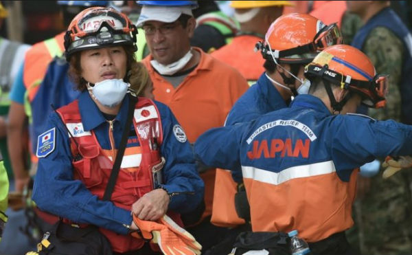 Serán reconocidos 72 rescatistas por sus acciones en el rescate de víctimas del sismo de septiembre de 2017. FOTO: ESPECIAL