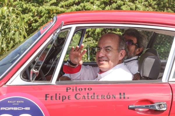 Felipe Calderón mensaje twitter periodistas amenazados