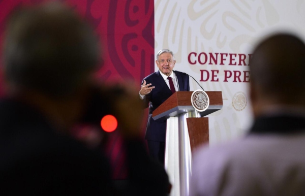 El mandatario dijo que revisarán todos los casos para acabar con los excesos. Foto: Presidencia