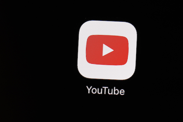 YouTube videos discriminación racismo