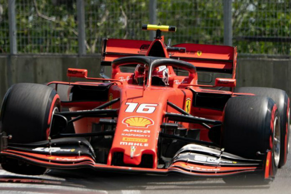 El incidente sucedió porque el Mercedes de Lewis mordió el bordillo a la salida de la curva 9 y perdió el control hasta impactarse. Foto: Especial.