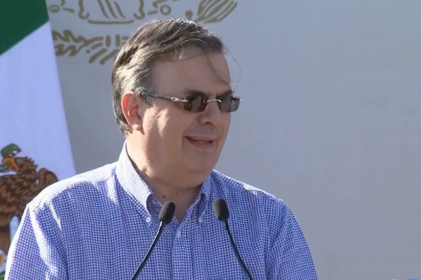 El discurso de Marcelo Ebrard dio inicio al Acto por la Unidad, Dignidad y Amistad en Tijuana. Foto: Especial