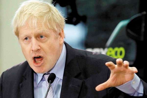 Boris Johnson habla en la campaña partidaria en Birmingham. Foto: Reuters