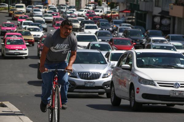 La restricción vehicular está vigente desde las 5:00 horas y concluye a las 22:00 horas. Foto: Archivo | Cuartoscuro