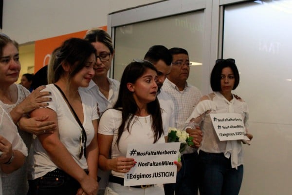 Cenizas de Norberto Ronquillo llegan a Chihuahua